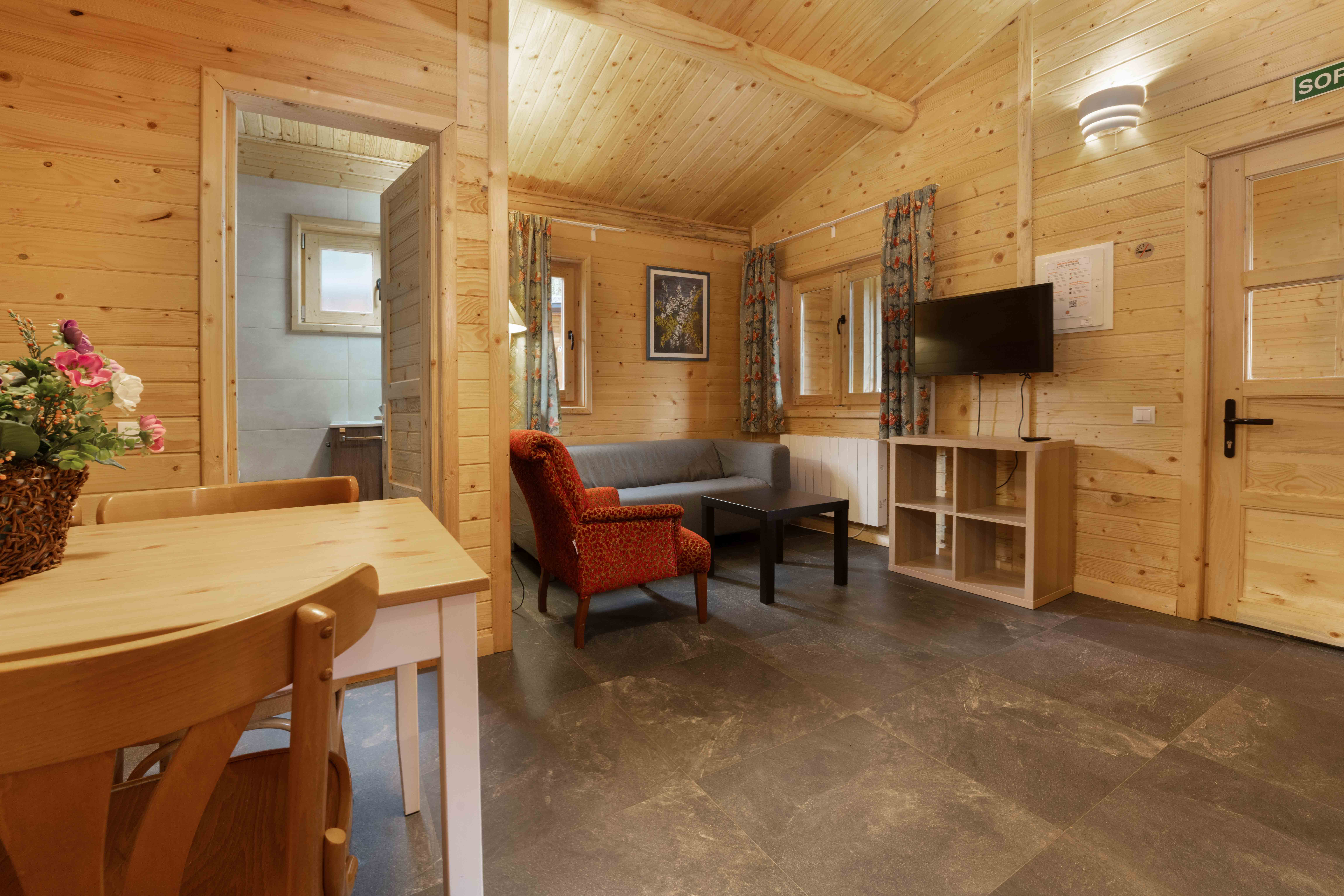 Bungalows-Andorra-Canillo-Els-Meners-2-4-persones-fe